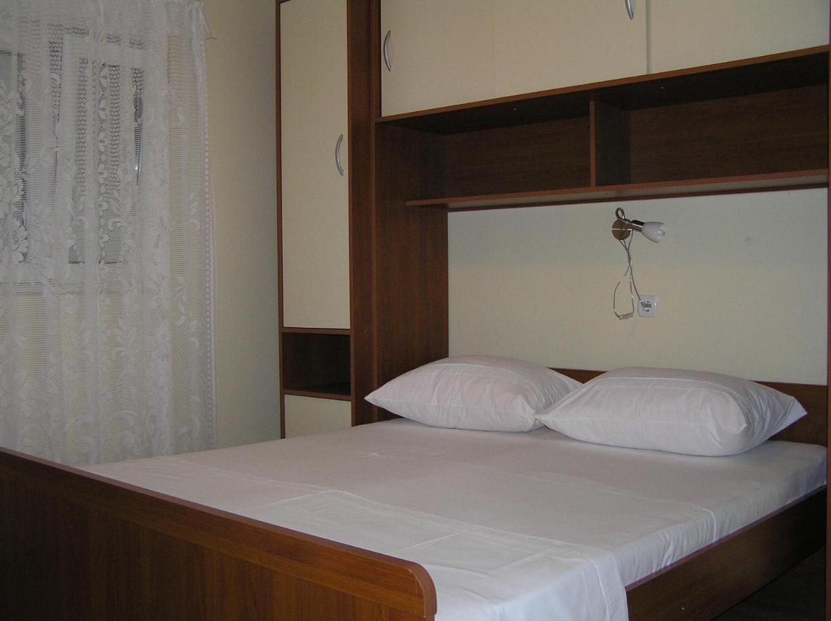 Apartments With A Parking Space Supetarska Draga - Donja, Rab - 15999 Exterior photo